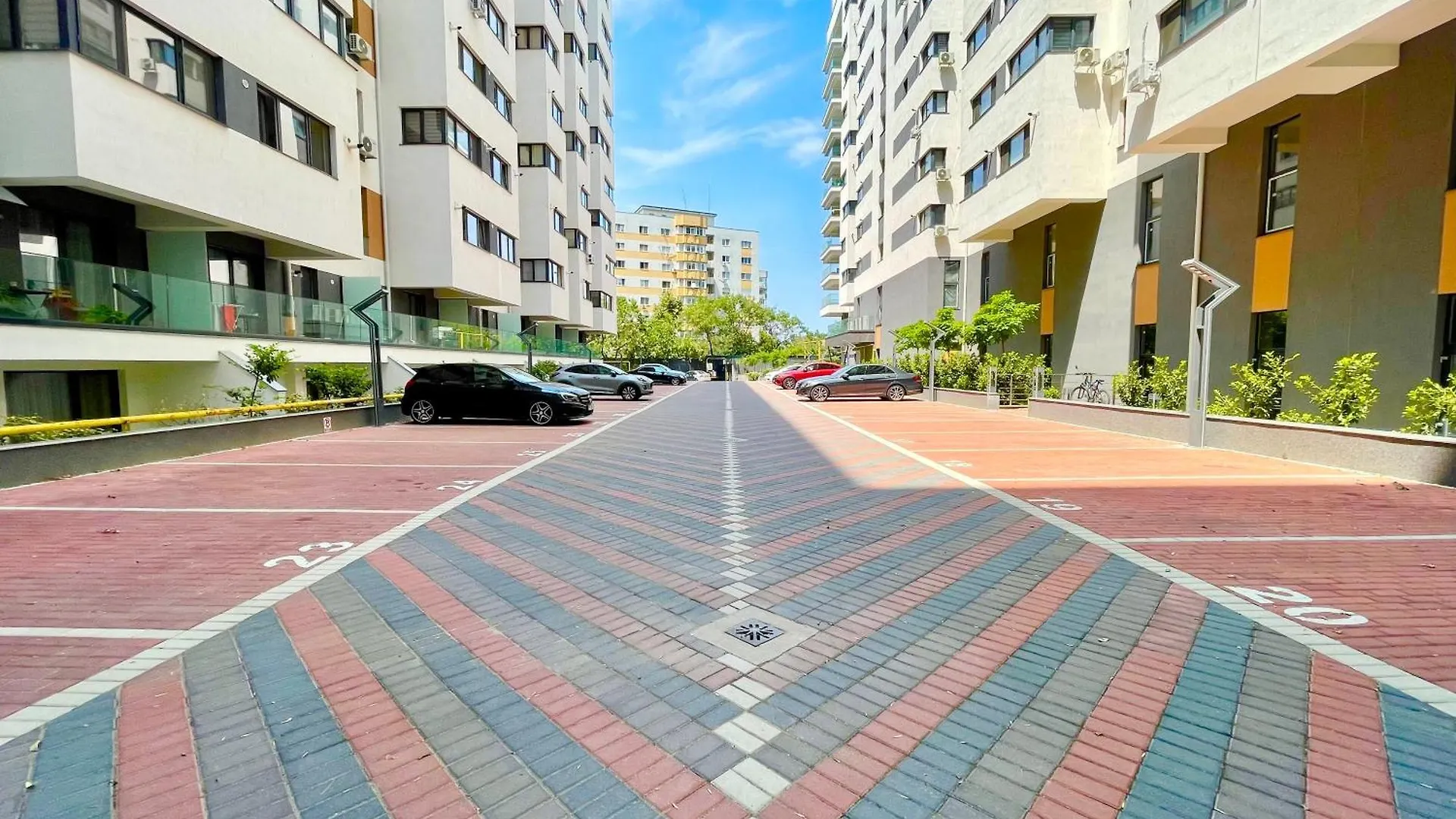 Central Adress Dd14 Bucharest Apartment
